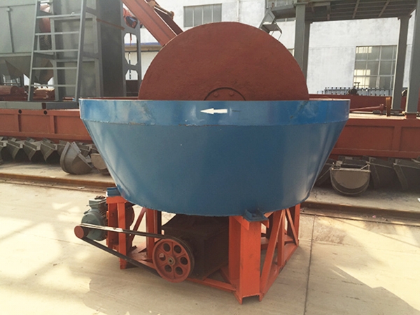 1200型破碎碾金机